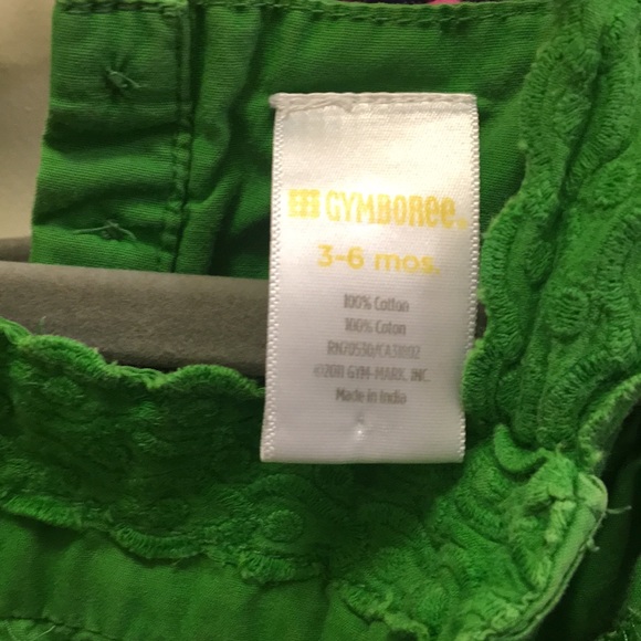 two 3/6M 100% cotton rompers carter's/gymboree - Picture 5 of 6